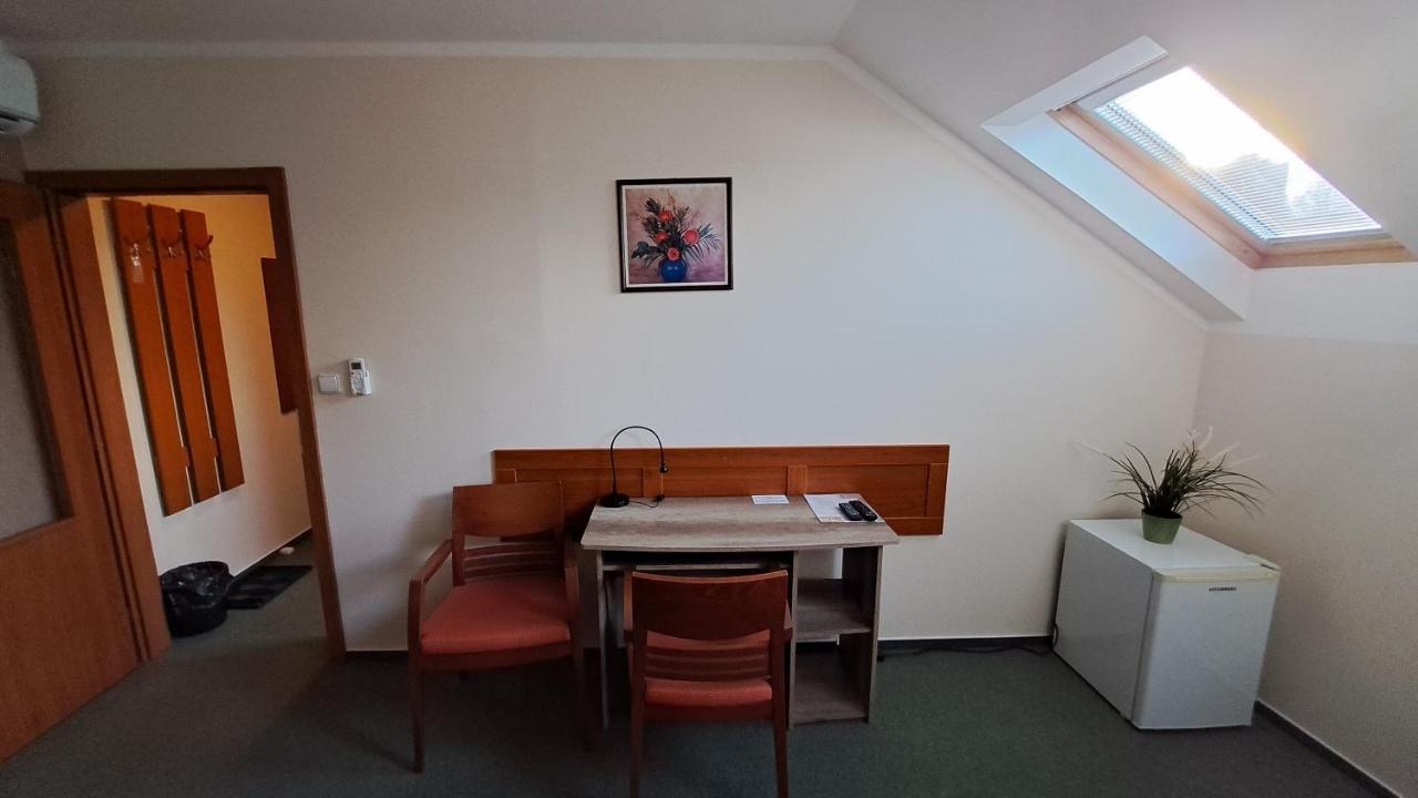 Penzion Aida Ostrava Buitenkant foto