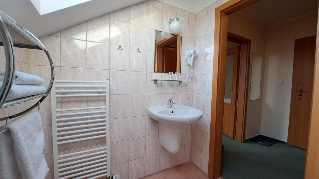 Penzion Aida Ostrava Buitenkant foto